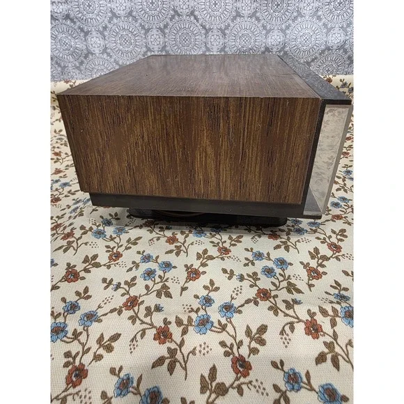 Vintage Zenith Solid State Circle of Sound AM Radio Tabletop Wood Grain - Picture 8 of 8